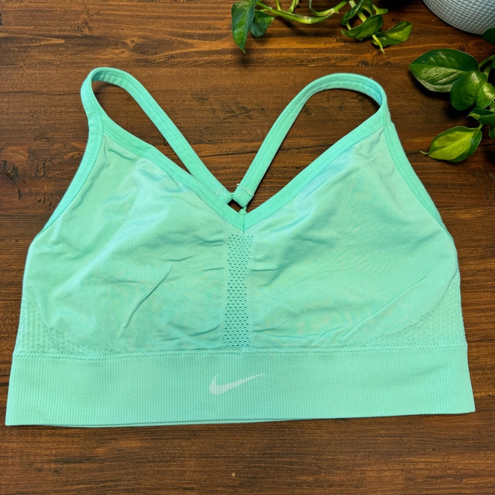 Nike | Y Back Sports Bra | Size Large
